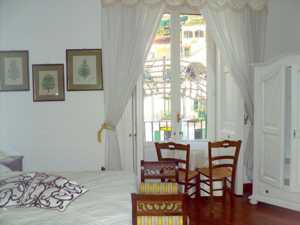 Casa Mariannina Bed and Breakfast Maiori Værelse billede